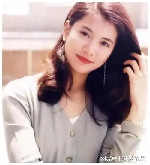 香港小姐冠军,被富豪包养,获张智霖"拯救",如今过得怎样|马|袁咏仪