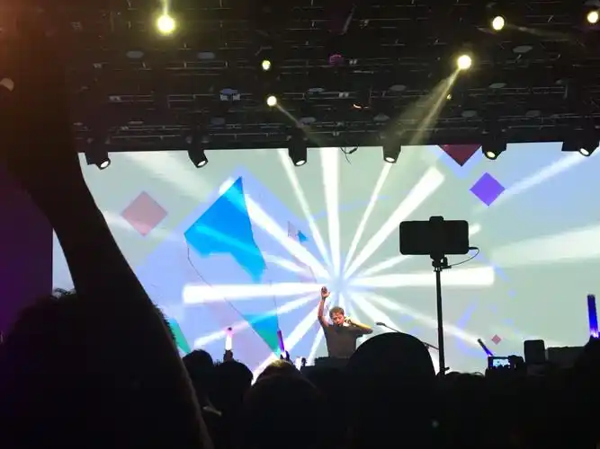 【雷亚·北京】与基友半夜蹦迪 - acfun弹幕视频网 - 认真你就输啦 (?