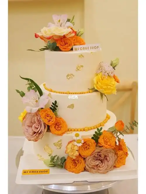 三层鲜花蛋糕