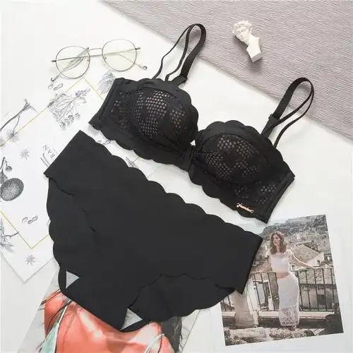 小胸无肩带聚拢防滑内衣少女无钢圈文胸套装夏季性感美背深v胸罩