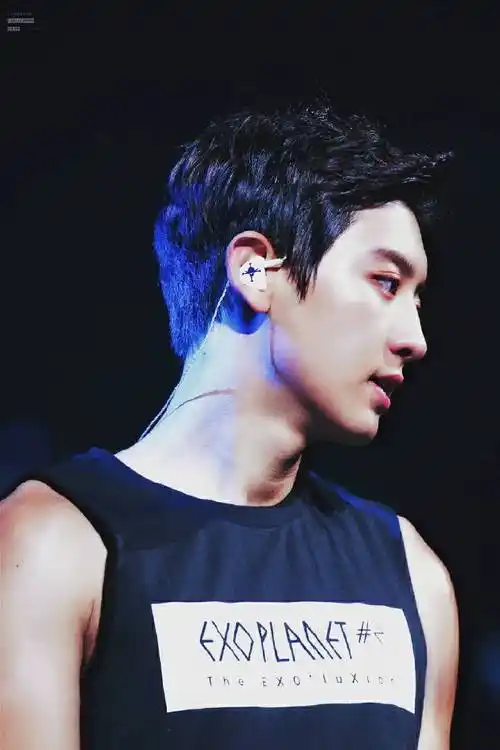 爱豆侧颜区风景大赏##朴灿烈心动时刻##朴灿烈虎牙直播