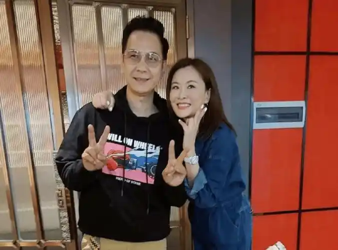 20位香港老牌男星现状有人93岁还没结婚有人已娶过四个老婆