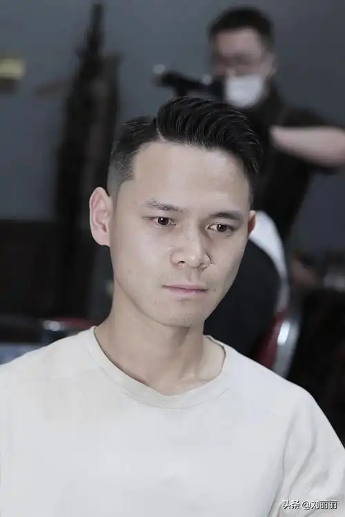 最帅的男士发型,百变时尚很精神,18到40岁左右的男士看过来