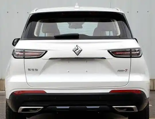 新宝骏"跨界"7座suv,长近5米轴距2米9,动力输出和外观更像mpv_搜狐