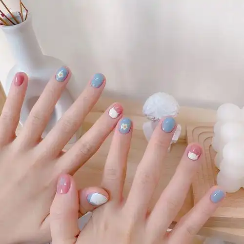 花朵夏天显白学生党短甲美甲图片