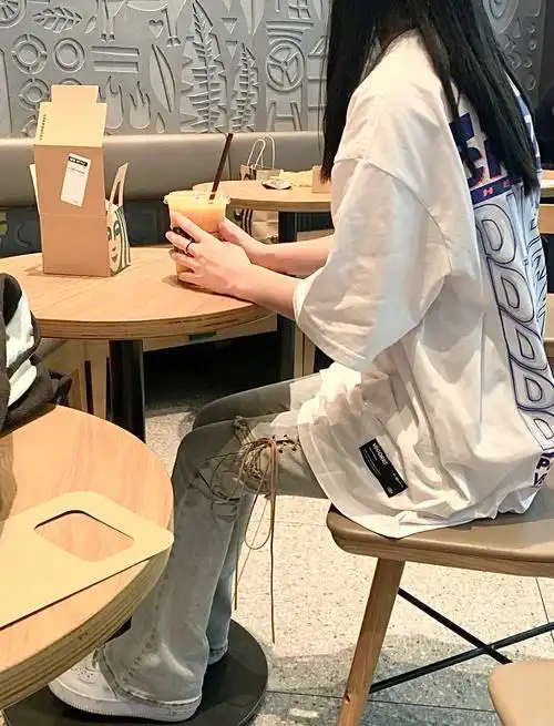 在奶茶店这样拍真的绝了