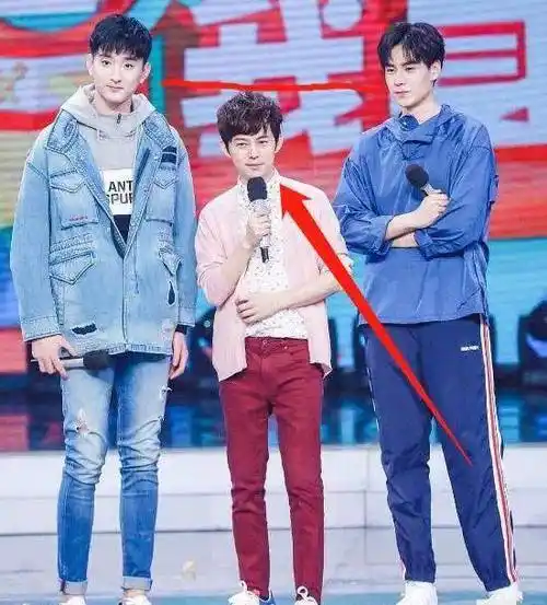 有颜值有实力,只要站在那里就是一道风景_cm_演技_高伟光