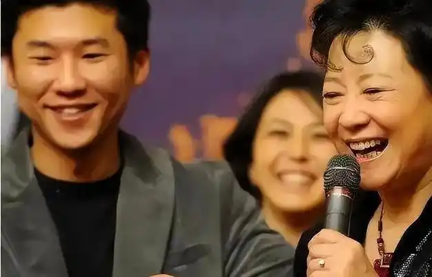 都不简单|王骁|王姬|张博宇|张丰毅|王馥荔|吕丽萍|洪金宝_网易订阅