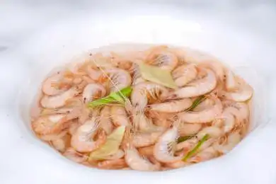 江南特色菜盐水煮淡水白虾