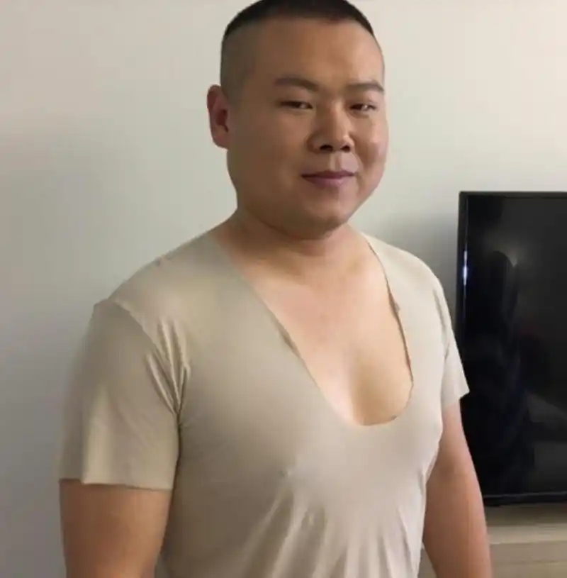 当年,相声演员岳云鹏当保安,做服务员,为什么还被郭德纲选中,全力栽培