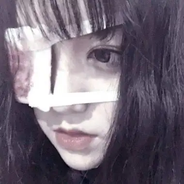 2021真人带血的丧系女头像