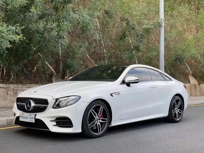 奔驰e300两门轿跑 2018年5月上牌 4w多公里2.