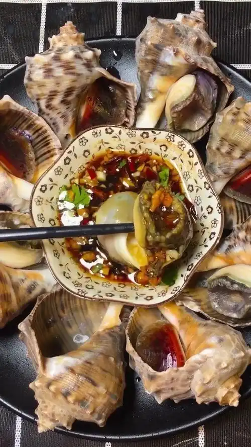 平价海鲜好物推荐#简单易做的白灼海螺,配上蘸料简直好吃到爆哦