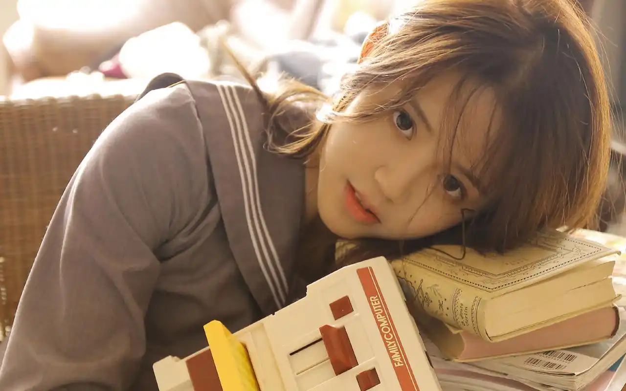 校园美女大学生私房写真高清桌面壁纸-美女壁纸-手机壁纸下载-美桌网