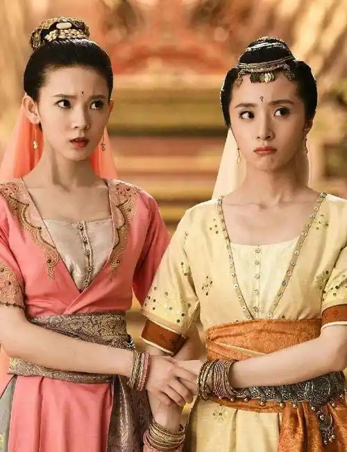 景甜舒畅太甜蜜,关晓彤赢在气质上_剧中_杨幂_杨蓉