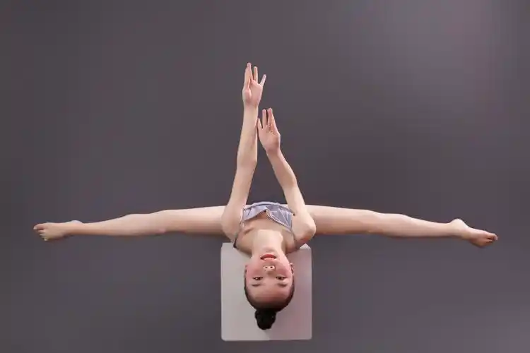 摄影师夕超的儿童摄影作品《舞蹈,形体美》