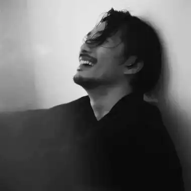 高清好看的黑白超酷头像男生霸气图片