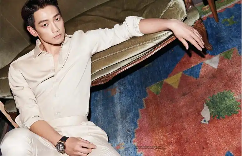 p>郑智薰(rain),1982年6月25日出生于韩国首尔,韩国流行男歌手,演员