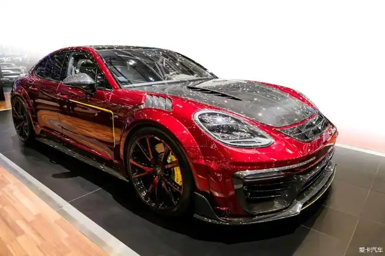 全国首例2017款保时捷panamera帕拉梅拉改装mansory碳纤维外观