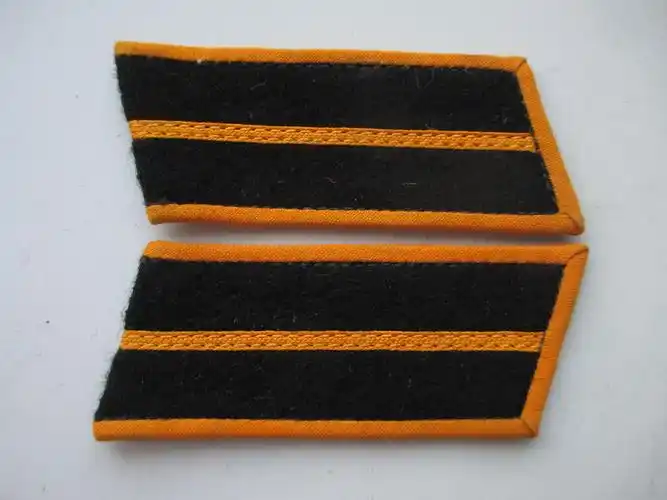 海军尉官领章(全新)