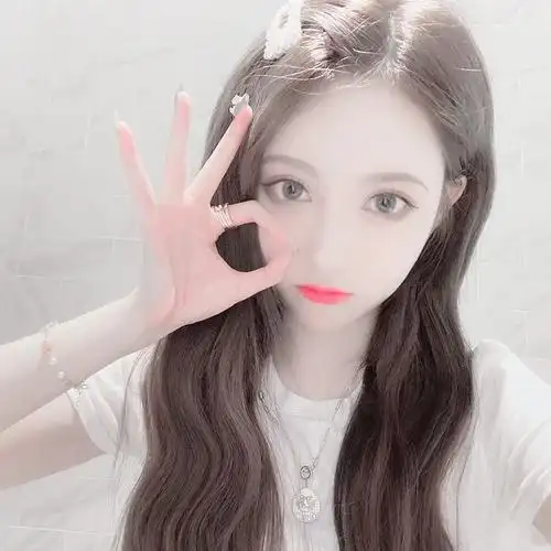 清纯大眼妹子_小清新女生头像图片_扣扣居