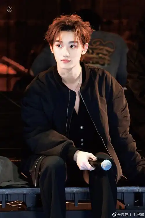 丁程鑫超话78#丁程鑫这就是街舞#    9209@时代少年团-丁程鑫