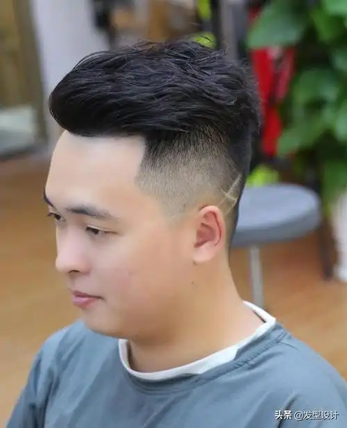 男士时尚短发发型图片推荐(今年流行帅气男士短发发型30款)(10)