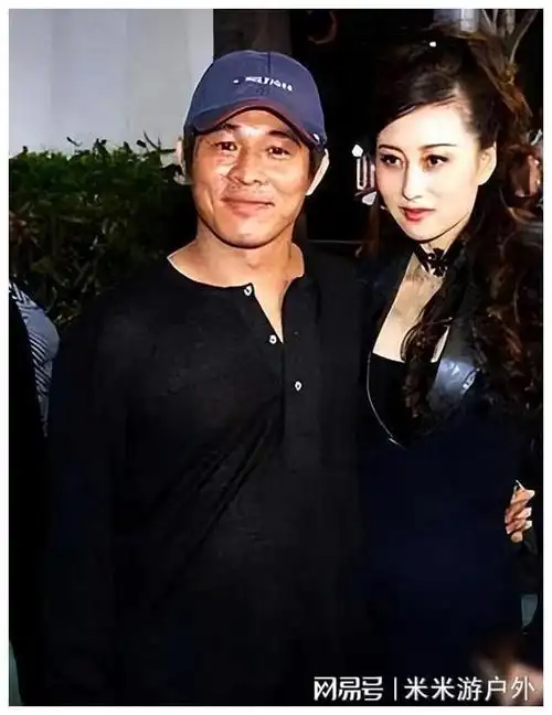 有一种"反噬"叫李连杰和利智,恩爱二十多年后,所有报应都到了