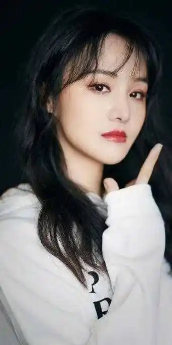 债主从国内追到国外,褪去光环的郑爽,如今过得如何?_社会_明星_责任