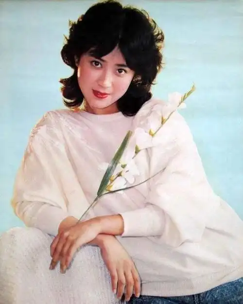 最美妲己傅艺伟却让人认不出 55岁傅艺伟近照曝光(4)