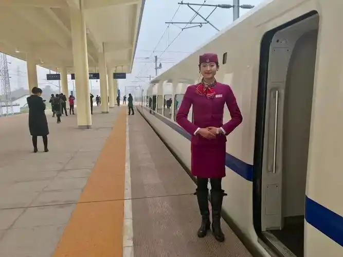 定了渝贵铁路1月25日开通今起售票重庆至贵阳二等座票价129元