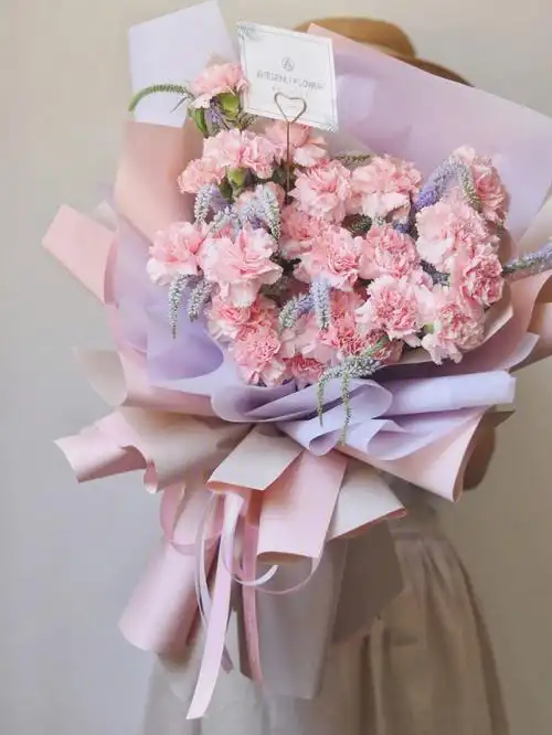 母亲节康乃馨花束