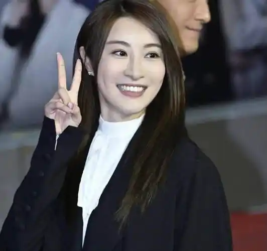 林夏薇拿tvb视后被质疑,获两视帝短信鼓励,坦言不会理负评_剧集_网友