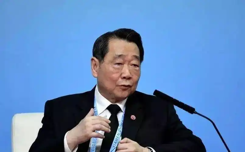谢国民:泰国首富的中国情结,变卖产业投资中国,最后加入中国籍_父亲