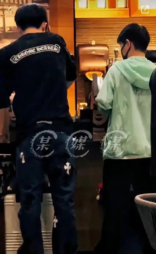 莎头开启星巴克元年,莎莎澳门事件引发大头自己来守护