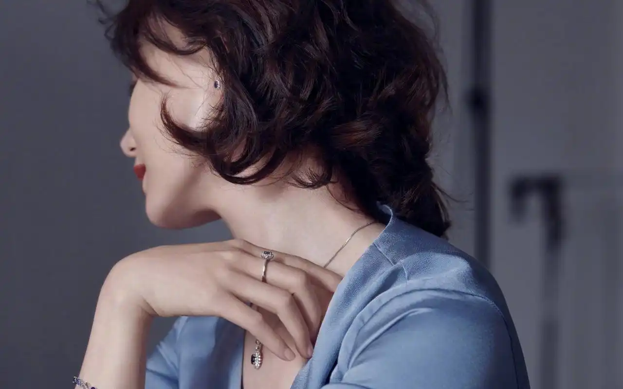 高清无水印,优雅知性美女明星陈数桌面壁纸下载(8张)