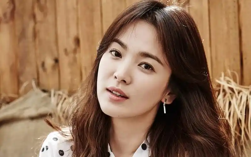 韩国顶级明星涉嫌偷税漏税,涉案金额出人意料,网友猜测是宋慧乔