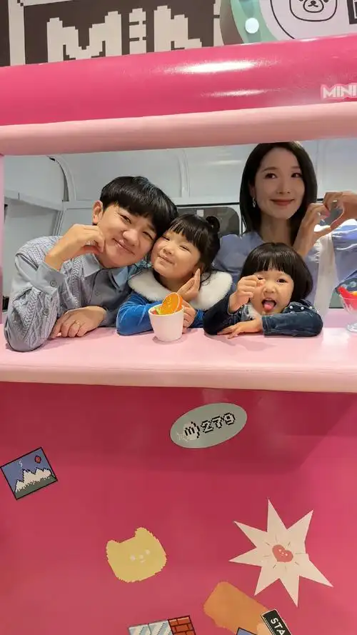 王祖蓝自曝四岁小女儿有男朋友