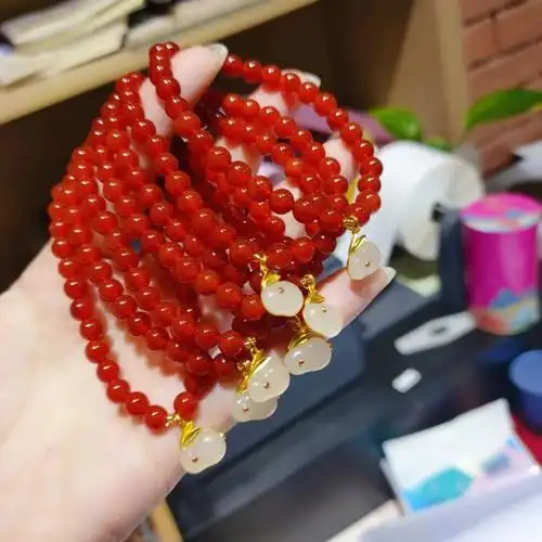 原创红玛瑙和田玉兔子手链.88米