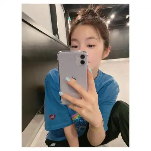 用真素颜超近距离自拍漂亮女神irene的威力