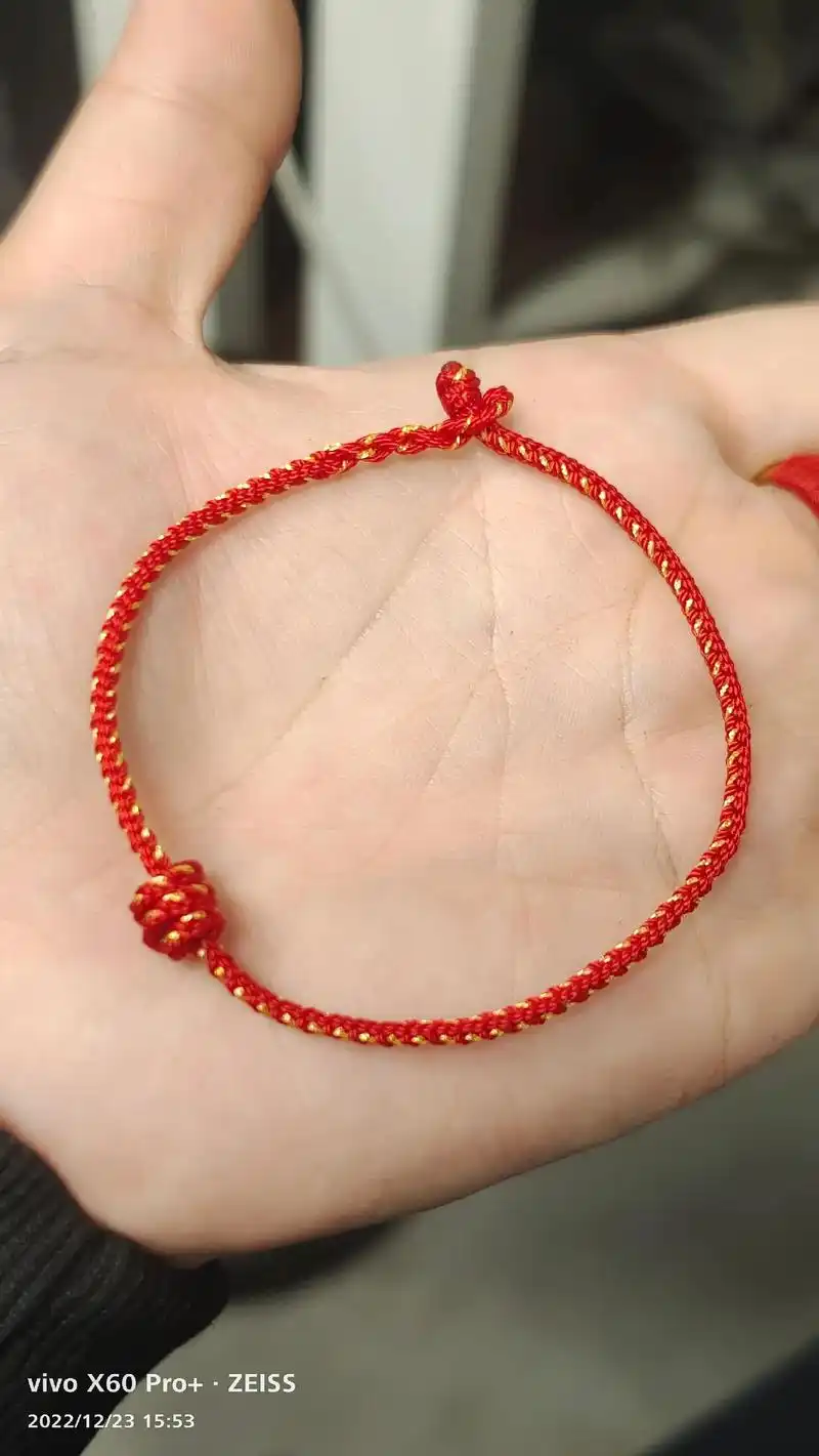 手工编红绳手链 #手工编织  - 抖音