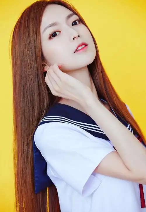 叶子淇图片叶子淇可爱水手服写真图片