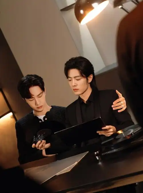 听这张唱片💽好不好?看肖老师喜欢!