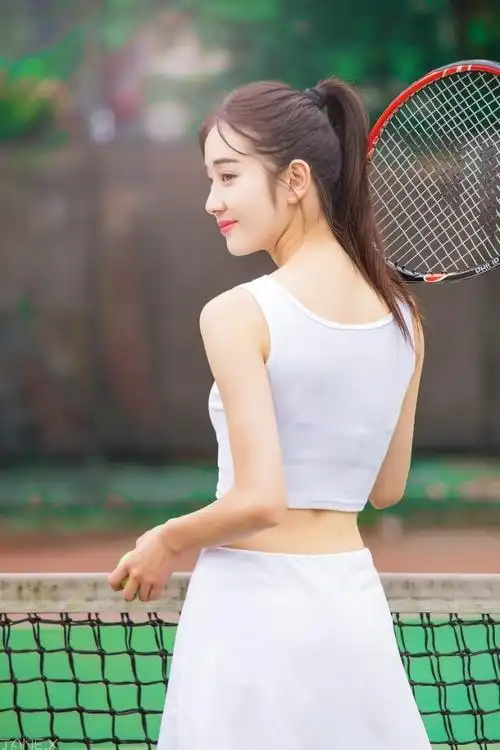 充满青春活力的小清新女生图片