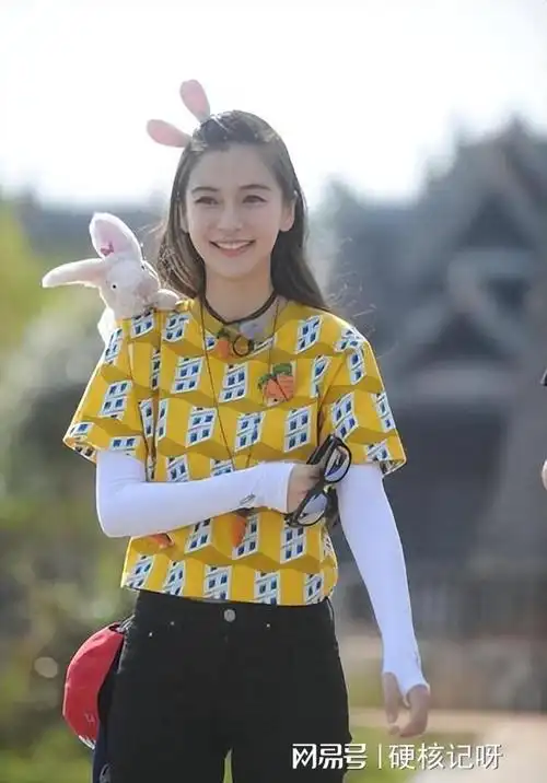 退出跑男的baby被孟子义打回原形当潮水退去才看清谁裸泳