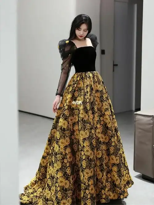 把「向日葵」搬上婚纱金色油画,法式浪漫93画笔落下,色彩拂过的地方