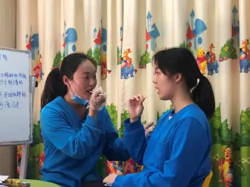 构音障碍导致孩子讲话不清楚,这样康复训练事半功倍!_六一儿童医院