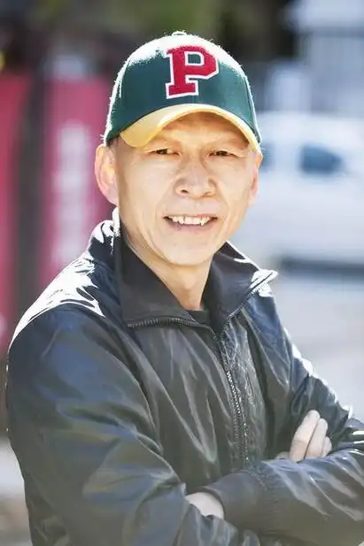 演员李明与妻子合影照 最丑男星李明被出租车拒载(7)