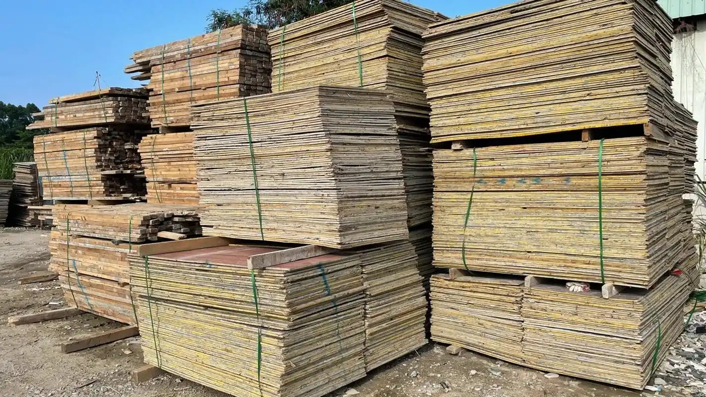 二手建筑 模板 木方 常年高价回收工地基础建筑木材 模板  木方 诚信
