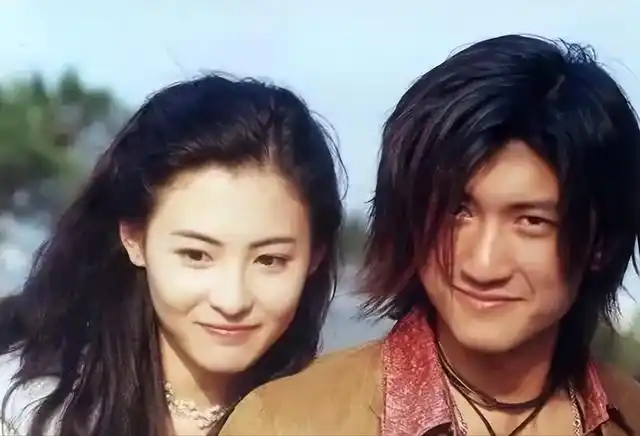 1999年底,谢霆锋和张柏芝参演徐克挂帅监制的动画真人电影《老夫子》